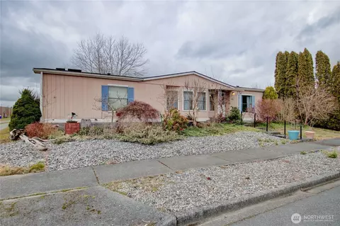 1801 N 32nd Pl, Mount Vernon, WA 98273