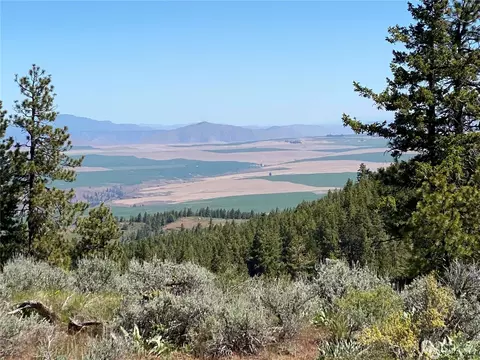 408 Hummingbird Rd, East Wenatchee, WA 98802