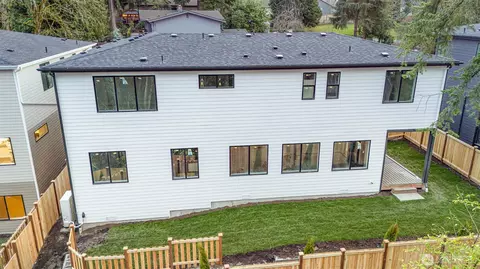 12168 NE 170th Pl, Bothell, WA 98011 photo 4