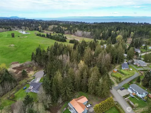 9999 Cedar Glen Apt 9 Ln, Port Angeles, WA 98362