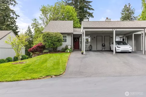 901 NW 132nd St #A, Vancouver, WA 98685