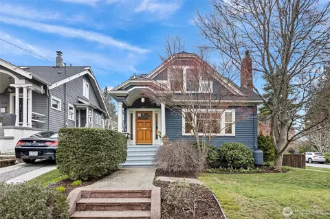 2432 E Calhoun St, Seattle, WA 98112