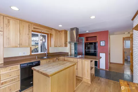 Kitchen - 714 33rd St, Everett, WA 98201 photo 3 of 3