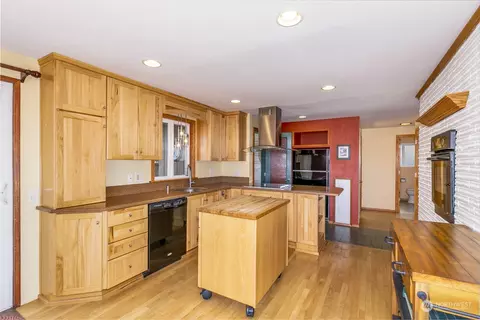 Kitchen - 714 33rd St, Everett, WA 98201 photo 1 of 3