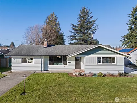 1154 Garfield St, Enumclaw, WA 98022 photo 2