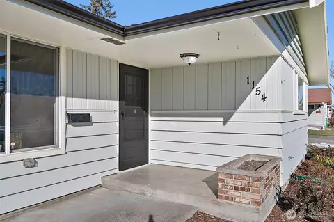 1154 Garfield St, Enumclaw, WA 98022 photo 3