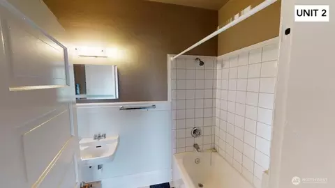 Bath - 309 E Birch St, Walla Walla, WA 99362 photo 4 of 7