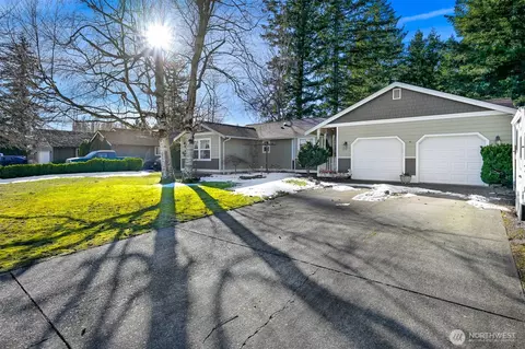 209 Oakdale Dr, Everson, WA 98247