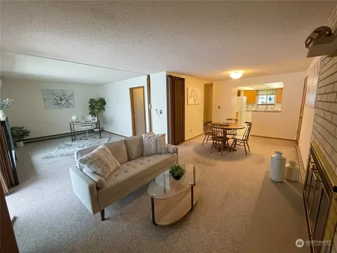 1301 S Third Ave #7B, Sequim, WA 98382 photo 3