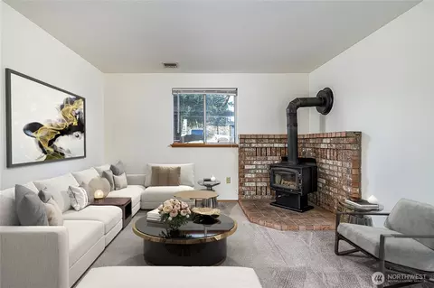 Living - 7713 Lower Ridge Rd, Everett, WA 98203 photo 4 of 4
