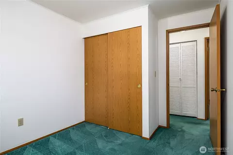 Bedroom - 7713 Lower Ridge Rd, Everett, WA 98203 photo 4 of 7