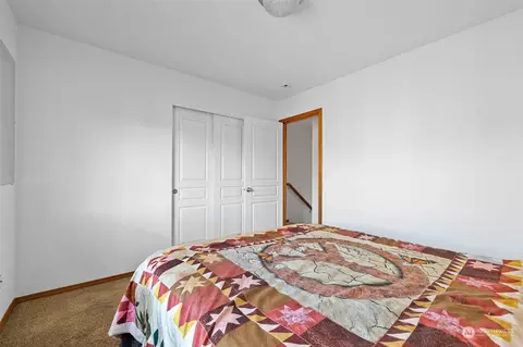 Bedroom - 113 Williams Blvd NE, Orting, WA 98360 photo 6 of 8