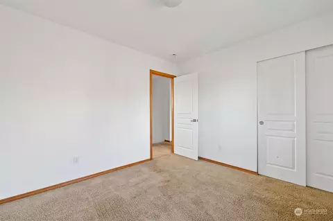 Bedroom - 113 Williams Blvd NE, Orting, WA 98360 photo 4 of 8