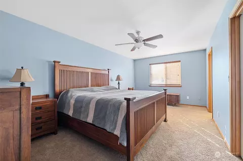 Bedroom - 113 Williams Blvd NE, Orting, WA 98360 photo 7 of 8