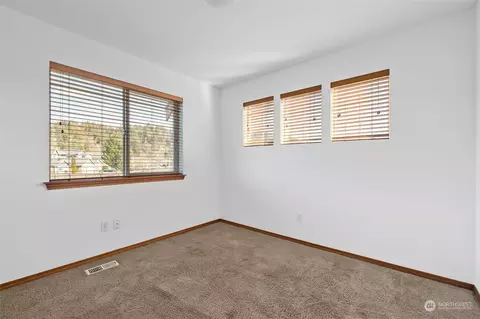 Bedroom - 113 Williams Blvd NE, Orting, WA 98360 photo 1 of 8
