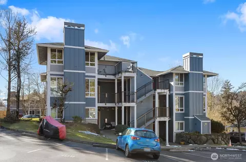 Exterior - 3906 243rd Pl SE #P-201, Bothell, WA 98021 photo 2 of 4