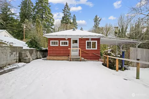 920 West Ave, Port Orchard, WA 98366