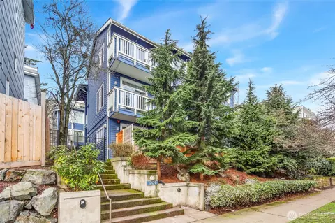 1709 18th Ave #302, Seattle, WA 98122