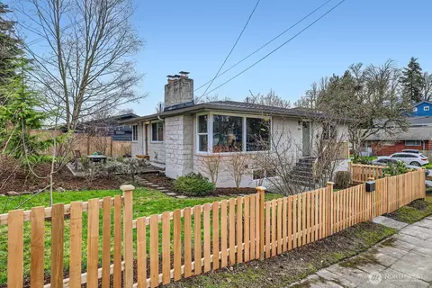 4703 S Juneau St, Seattle, WA 98118