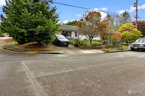 20913 59th Pl W, Lynnwood, WA 98036