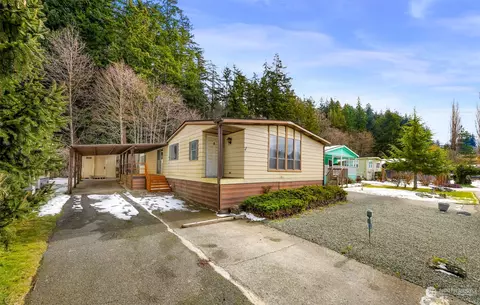 425 Chuckanut Dr #16, Bellingham, WA 98229