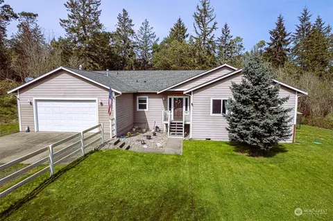 20309 19th St SW, Lakebay, WA 98349