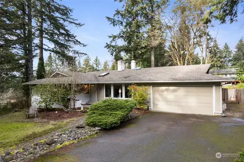 8809 47th St W, University Place, WA 98466