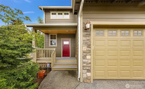 3277 SW Fairway Point Dr, Oak Harbor, WA 98277