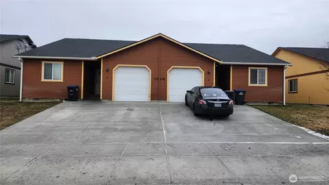 1009 N Pierce Dr, Moses Lake, WA 98837