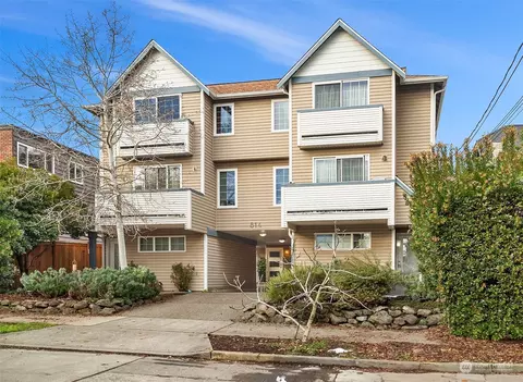 814 N 43rd St #C, Seattle, WA 98103