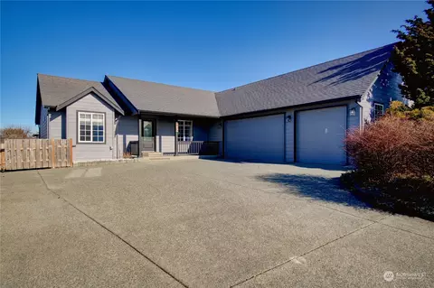 825 Southview Dr, Burlington, WA 98233