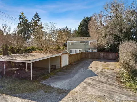 9821 Dekoven Dr SW #A & B, Lakewood, WA 98499