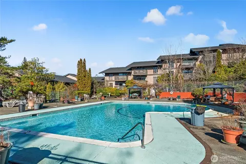 1425 S Puget Dr #G6, Renton, WA 98055