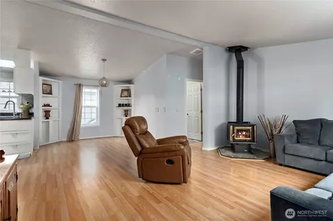 11100 W 4th Ave #3, Everett, WA 98204 photo 3