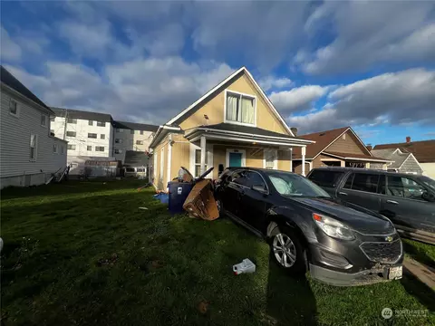 1621 E 1623 E Wright Ave, Tacoma, WA 98404