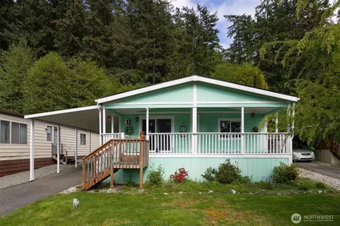 425 Chuckanut Dr N #17, Bellingham, WA 98229