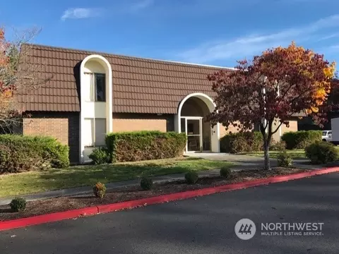 11010 NE 68th St #623, Kirkland, WA 98033