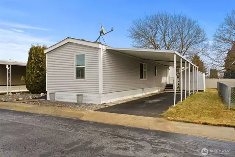 1205 E Lyons Ave #128, Spokane, WA 99208