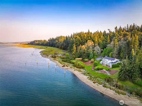 1421 Moore Rd, Camano Island, WA 98282