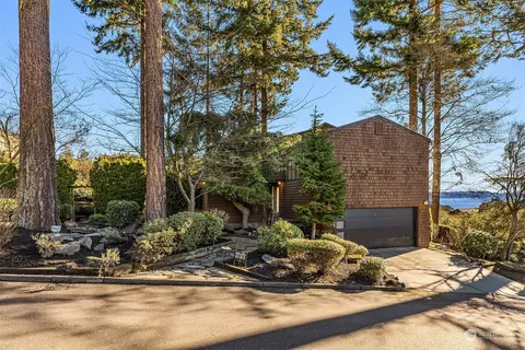 10916 80th Pl NE, Kirkland, WA 98034