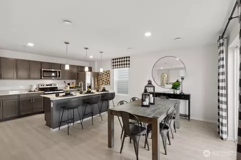 Dining - 282 Wind River Dr, Chehalis, WA 98532 photo 1 of 1