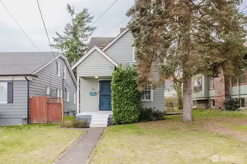 1233 7th St, Bremerton, WA 98337