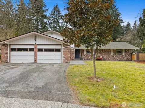 29823 6th Ave S, Federal Way, WA 98003