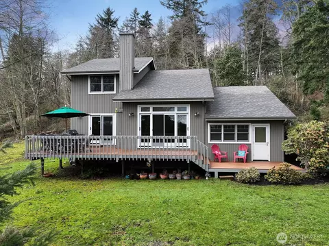 220 E Welcher Rd, Coupeville, WA 98239