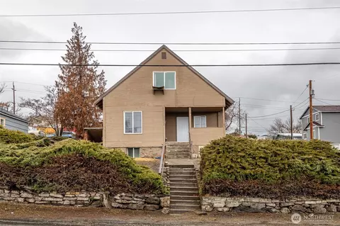 1002 Monitor Ave, Wenatchee, WA 98801