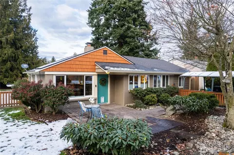 1302 N 188th St, Shoreline, WA 98133