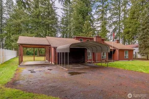 8041 Old Pacific Hwy N, Castle Rock, WA 98611
