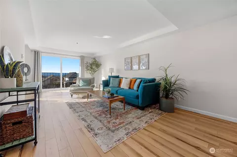 Living - 2619 Rucker Ave #7, Everett, WA 98201 photo 5 of 5