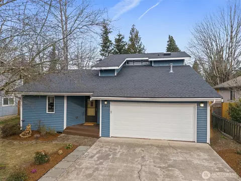 21848 SE 269th St, Maple Valley, WA 98038