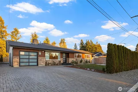1012 Redmond Ave NE, Renton, WA 98056
